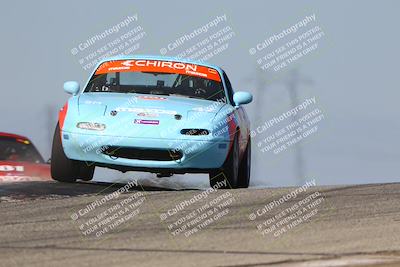media/Oct-26-2025-CalClub SCCA (Sun) [[8ce1e69566]]/Group 5/Grapevine/